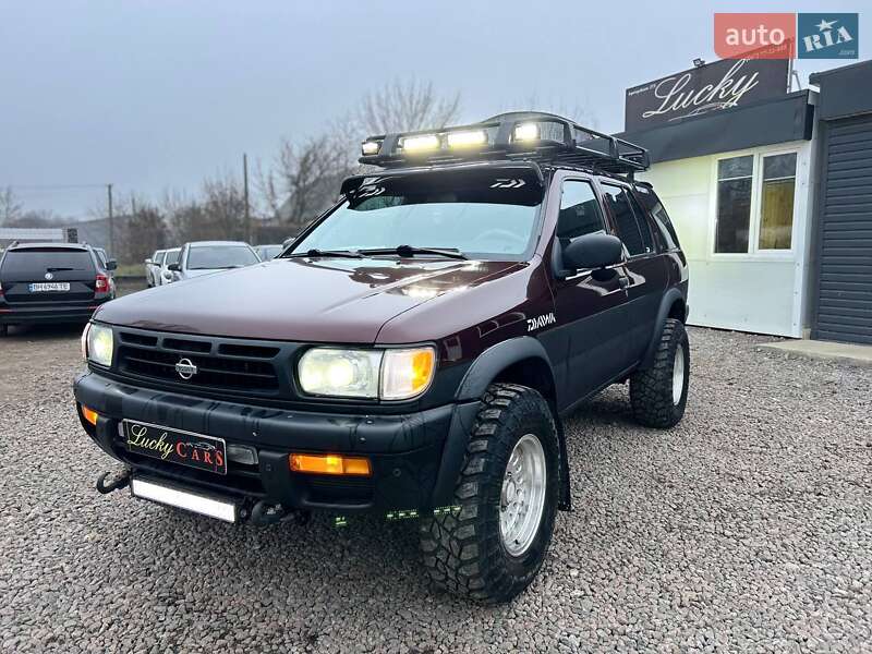 Внедорожник / Кроссовер Nissan Pathfinder 1997 в Одессе