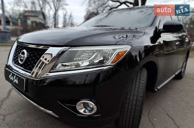 Внедорожник / Кроссовер Nissan Pathfinder 2013 в Киеве