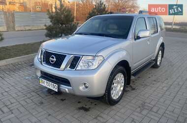 Внедорожник / Кроссовер Nissan Pathfinder 2011 в Хмельницком