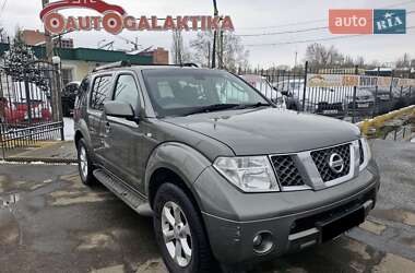 Позашляховик / Кросовер Nissan Pathfinder 2005 в Миколаєві