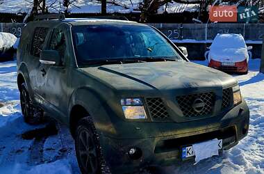 Внедорожник / Кроссовер Nissan Pathfinder 2007 в Киеве