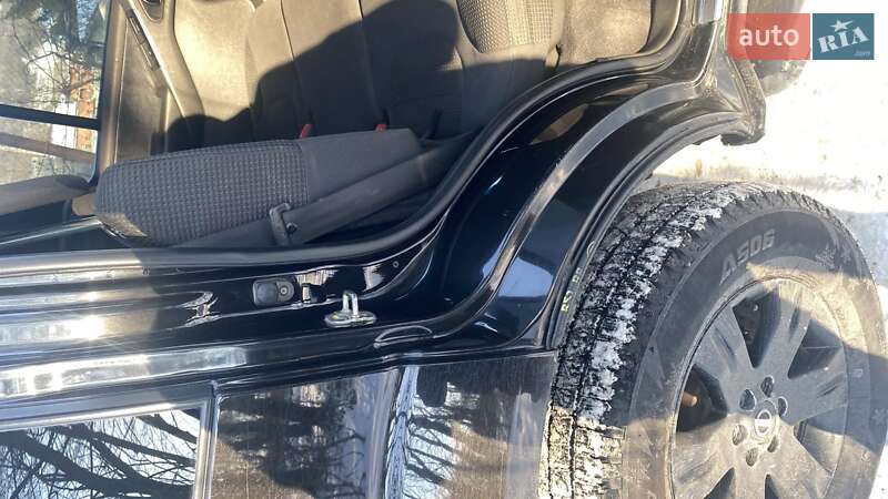 Позашляховик / Кросовер Nissan Pathfinder 2006 в Краснограді