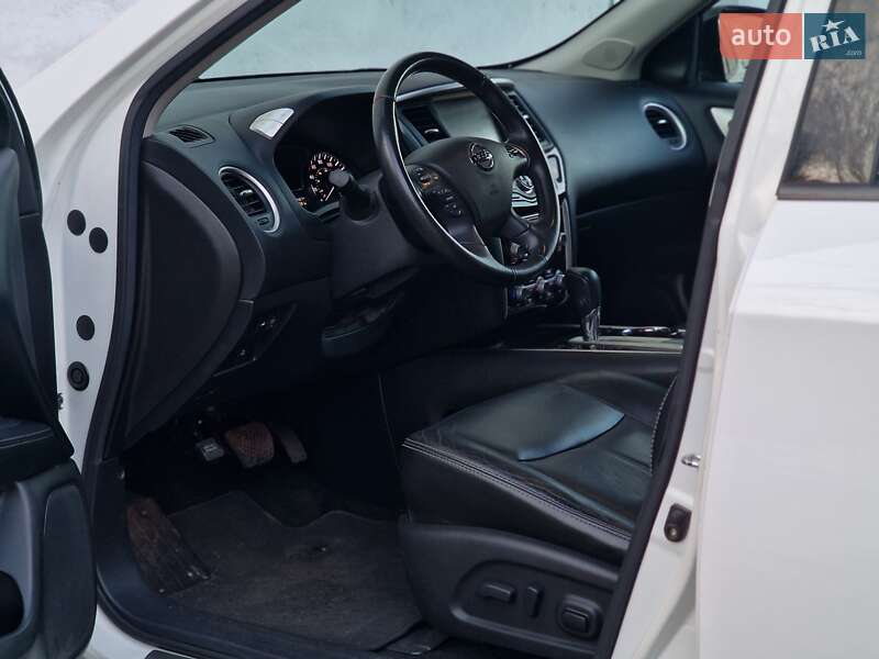 Позашляховик / Кросовер Nissan Pathfinder 2013 в Одесі