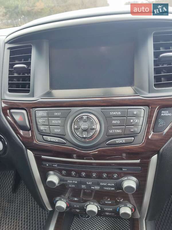 Позашляховик / Кросовер Nissan Pathfinder 2013 в Миколаєві
