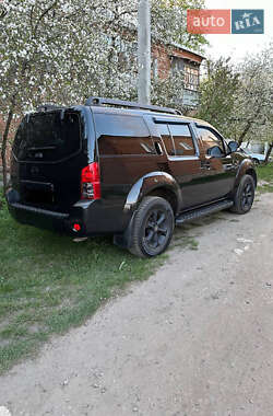 Позашляховик / Кросовер Nissan Pathfinder 2008 в 