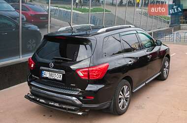 Внедорожник / Кроссовер Nissan Pathfinder 2017 в 