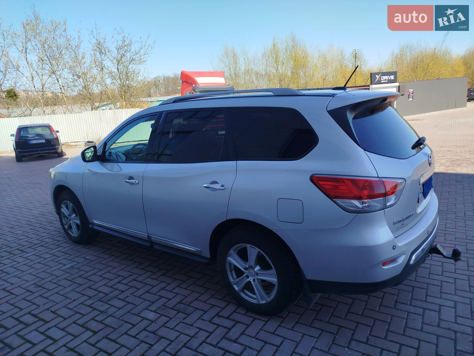 2012 Nissan Pathfinder - мініатюра 29