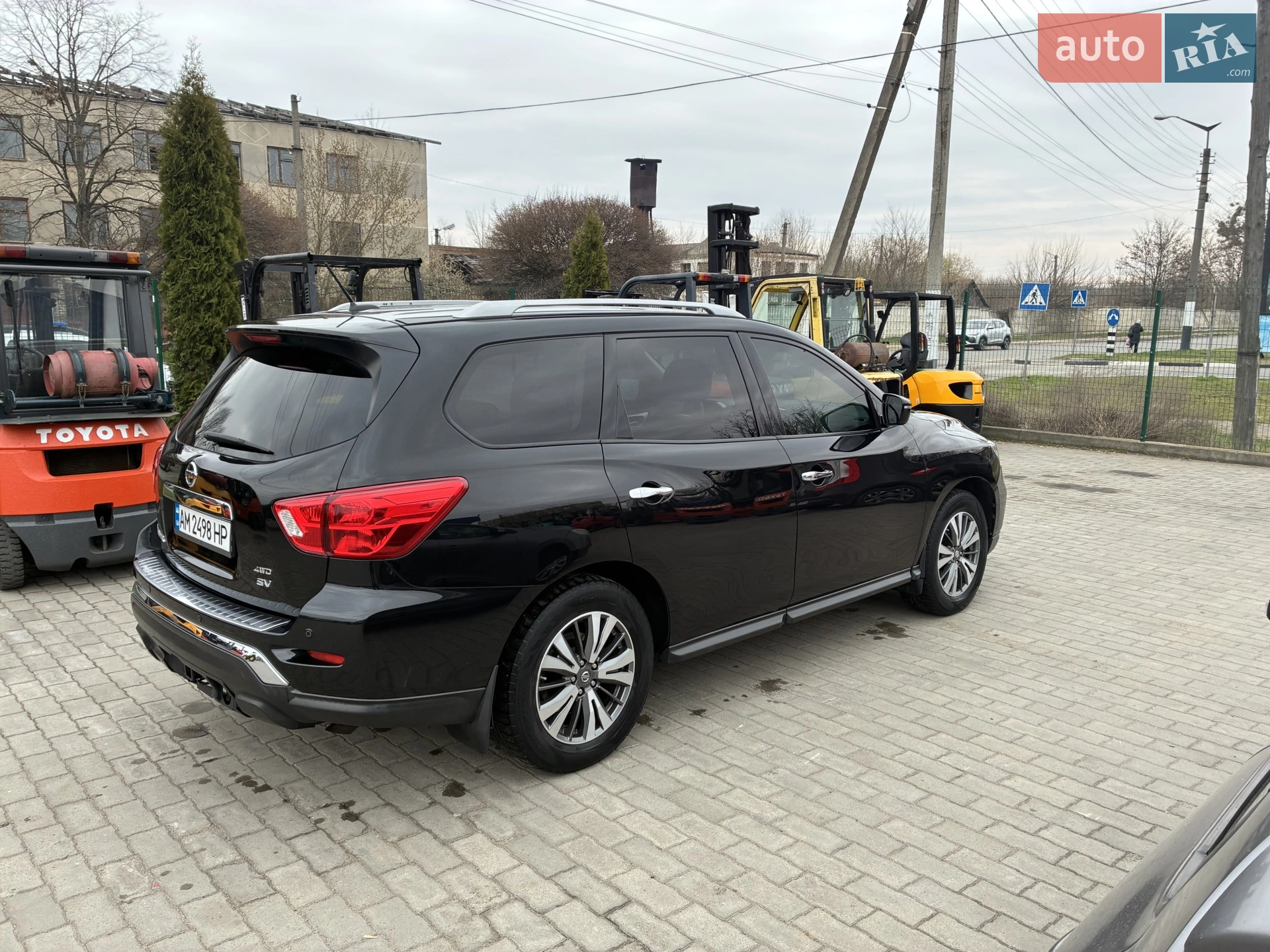 2017 Nissan Pathfinder - мініатюра 9