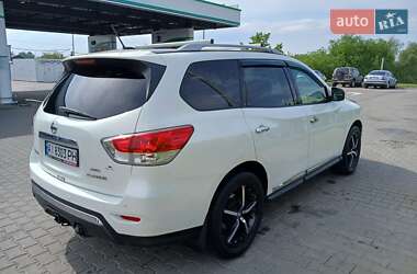 Внедорожник / Кроссовер Nissan Pathfinder 2012 в 