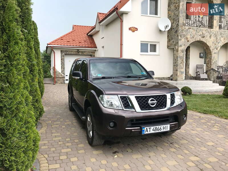 Nissan Pathfinder 2010