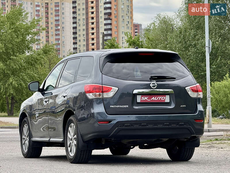 Позашляховик / Кросовер Nissan Pathfinder 2014 в Києві