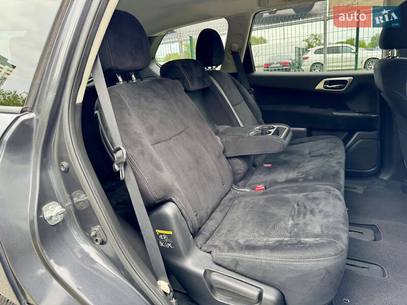 Позашляховик / Кросовер Nissan Pathfinder 2014 в Києві