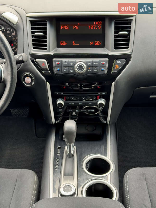 Позашляховик / Кросовер Nissan Pathfinder 2014 в Києві