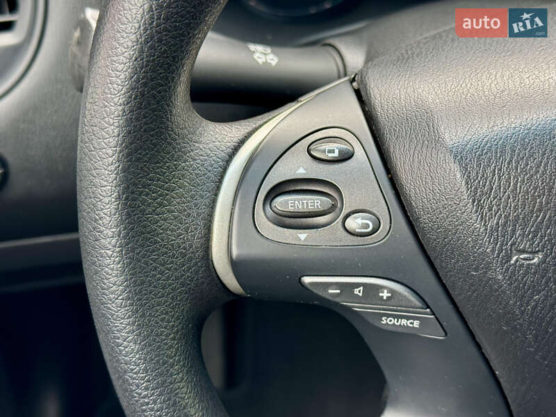 Позашляховик / Кросовер Nissan Pathfinder 2014 в Києві