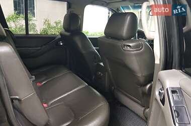 Внедорожник / Кроссовер Nissan Pathfinder 2006 в 