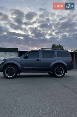 Позашляховик / Кросовер Nissan Pathfinder 2007 в 