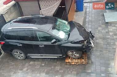 Позашляховик / Кросовер Nissan Pathfinder 2014 в Рівному