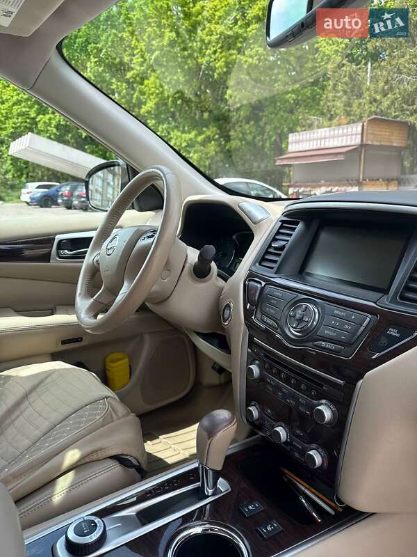 Внедорожник / Кроссовер Nissan Pathfinder 2012 в Одессе