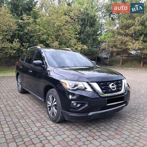 Nissan Pathfinder 2017
