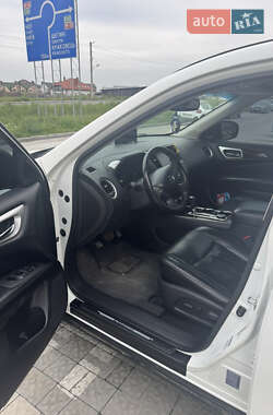 Позашляховик / Кросовер Nissan Pathfinder 2013 в 
