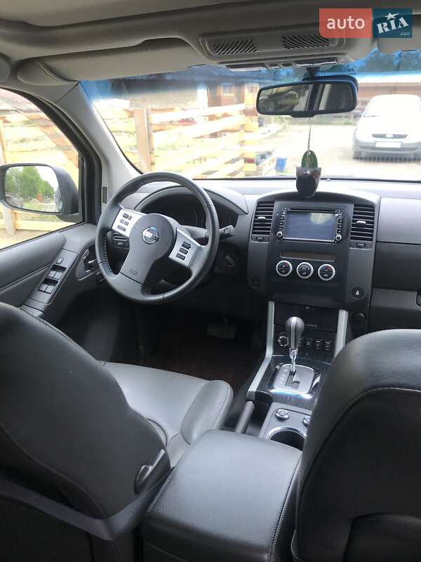 Позашляховик / Кросовер Nissan Pathfinder 2014 в Івано-Франківську