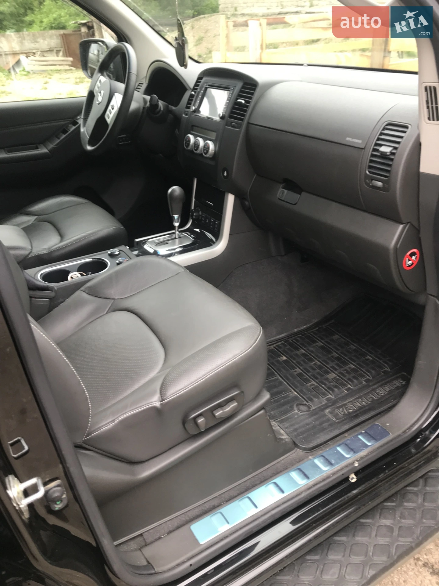 2014 Nissan Pathfinder - мініатюра 16
