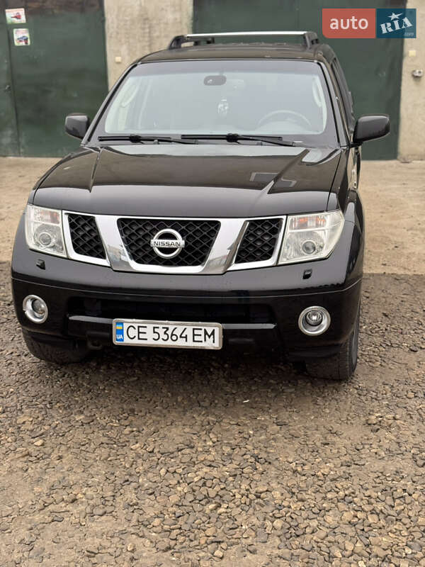 Позашляховик / Кросовер Nissan Pathfinder 2006 в Чернівцях