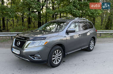 Позашляховик / Кросовер Nissan Pathfinder 2015 в Києві