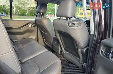 Внедорожник / Кроссовер Nissan Pathfinder 2011 в 