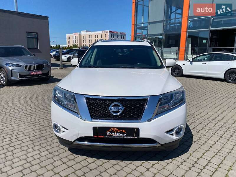Позашляховик / Кросовер Nissan Pathfinder 2014 в Львові