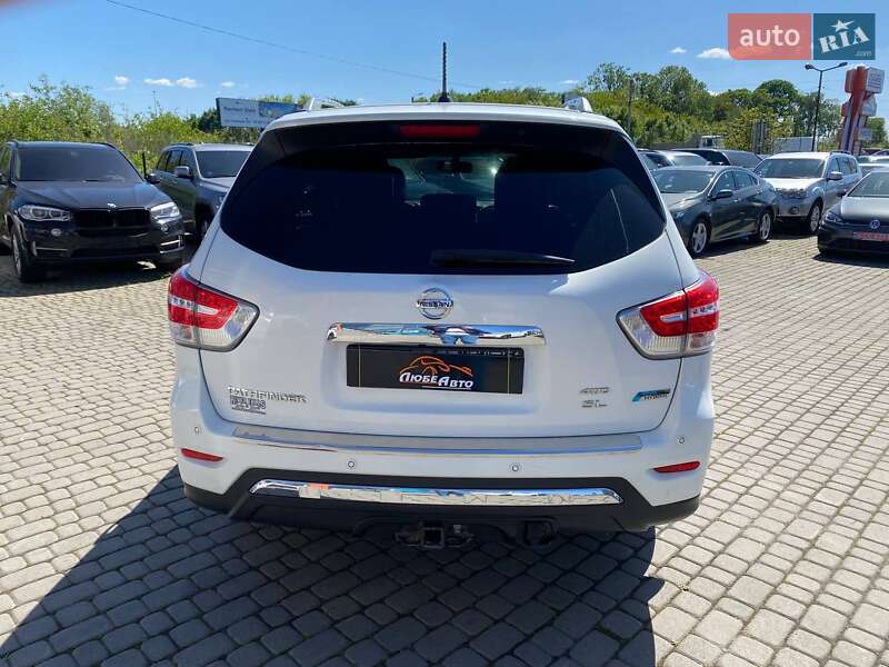Позашляховик / Кросовер Nissan Pathfinder 2014 в Львові