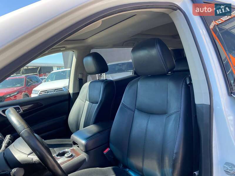 Позашляховик / Кросовер Nissan Pathfinder 2014 в Львові