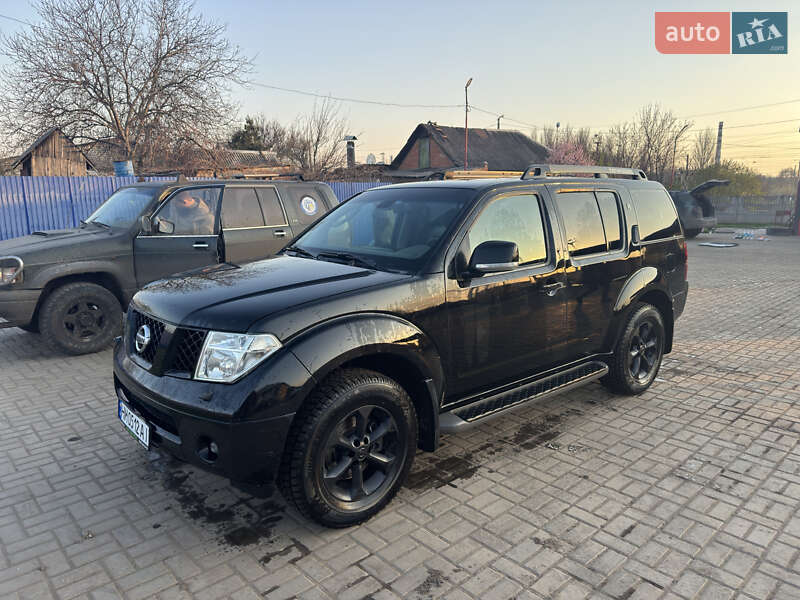 Позашляховик / Кросовер Nissan Pathfinder 2008 в Краматорську