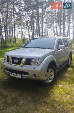 Позашляховик / Кросовер Nissan Pathfinder 2007 в Золочеві