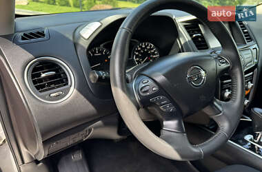 Внедорожник / Кроссовер Nissan Pathfinder 2016 в 