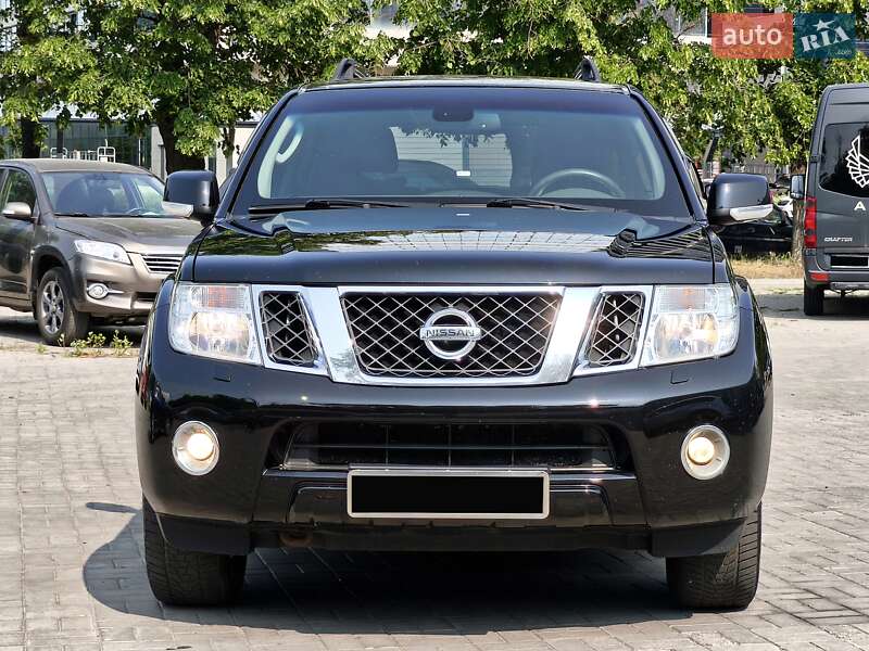 Позашляховик / Кросовер Nissan Pathfinder 2012 в Дніпрі