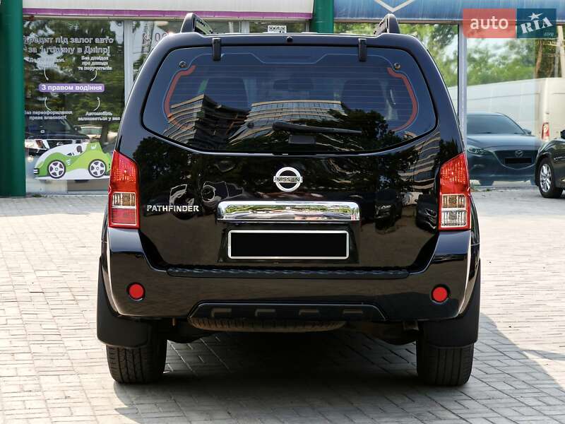 Позашляховик / Кросовер Nissan Pathfinder 2012 в Дніпрі
