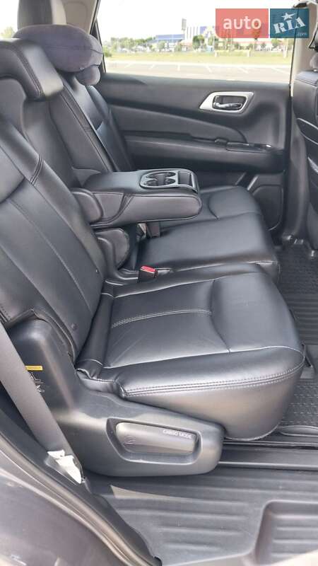 Позашляховик / Кросовер Nissan Pathfinder 2018 в Києві