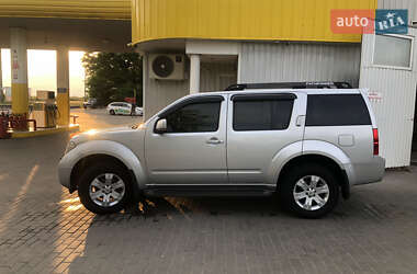 Позашляховик / Кросовер Nissan Pathfinder 2006 в Смілі
