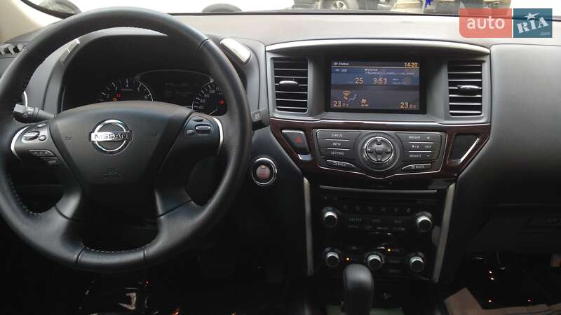 Позашляховик / Кросовер Nissan Pathfinder 2013 в Хмельницькому