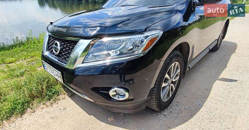 Позашляховик / Кросовер Nissan Pathfinder 2013 в Хмельницькому