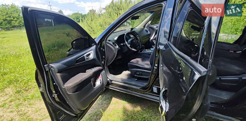 Позашляховик / Кросовер Nissan Pathfinder 2013 в Хмельницькому