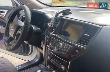 Позашляховик / Кросовер Nissan Pathfinder 2013 в Фастові