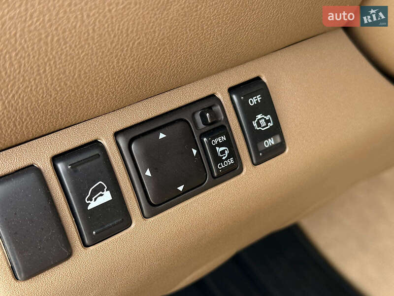 Внедорожник / Кроссовер Nissan Pathfinder 2007 в Львове