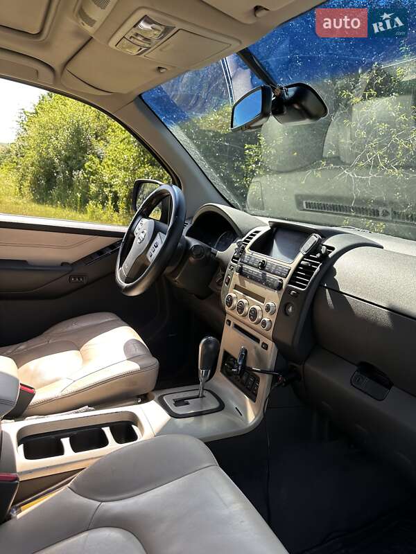 Внедорожник / Кроссовер Nissan Pathfinder 2009 в Борщеве