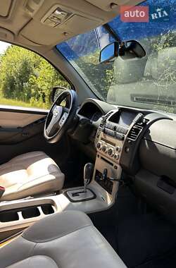 Внедорожник / Кроссовер Nissan Pathfinder 2009 в 