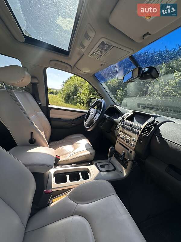 Внедорожник / Кроссовер Nissan Pathfinder 2009 в Борщеве
