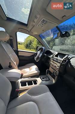 Внедорожник / Кроссовер Nissan Pathfinder 2009 в 