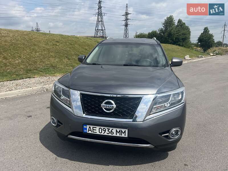 Nissan Pathfinder 2015