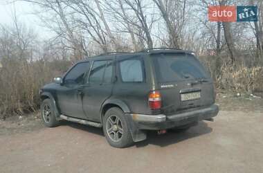 Позашляховик / Кросовер Nissan Pathfinder 1999 в Києві